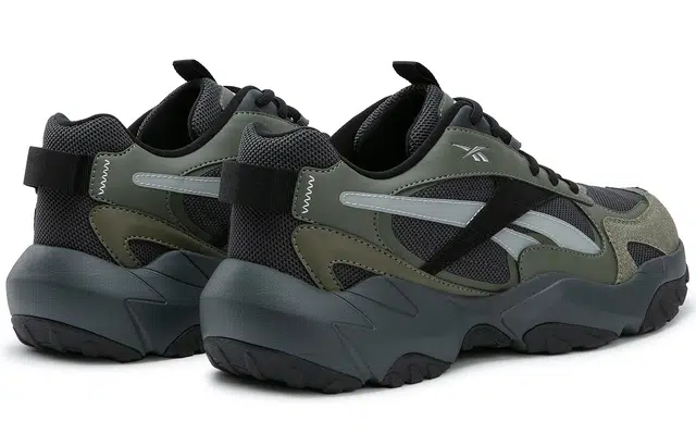 Reebok FLUFFI PUFF CN