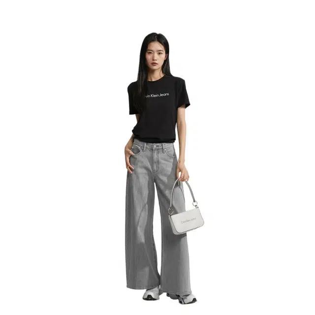 CKCalvin Klein T
