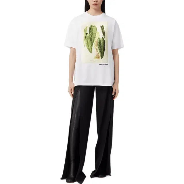 Burberry SS22 T