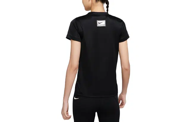 Nike Dri-FIT Swoosh LogoT