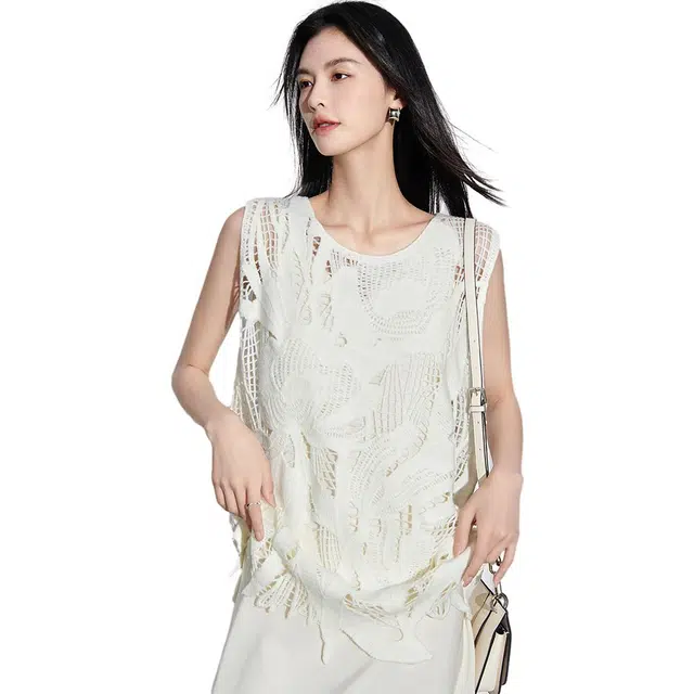 美洋 纯色超重工仿立体镂空无袖背心 女款