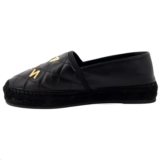 CHANEL 23C Fisherman Loafers Black