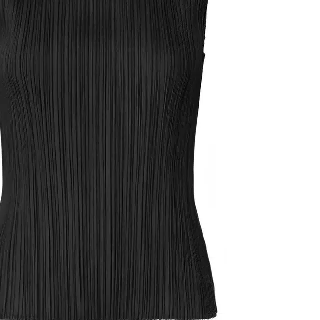 PLEATS PLEASE ISSEY MIYAKE SS22