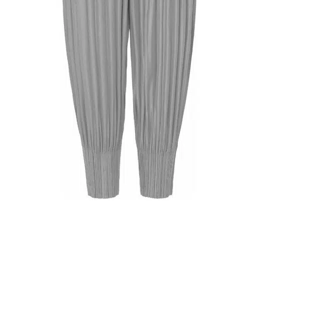 PLEATS PLEASE ISSEY MIYAKE SS22