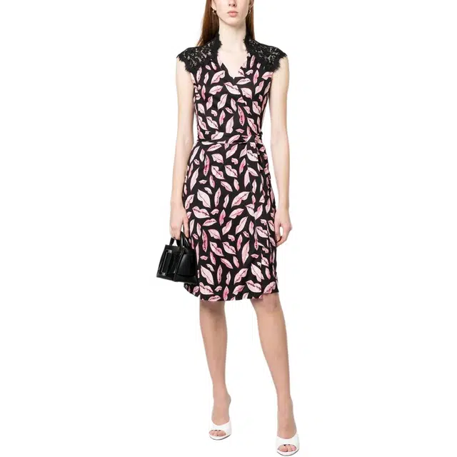 DIANE VON FURSTENBERG V