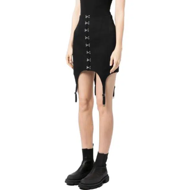DION LEE