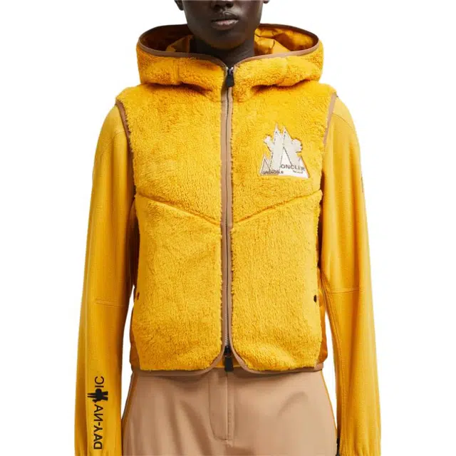 Moncler logo