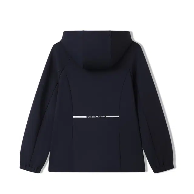 Elle Active