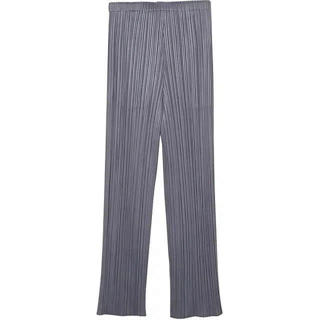 PLEATS PLEASE ISSEY MIYAKE