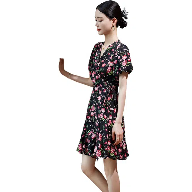 杭依阁 休闲碎花简约短袖连衣裙 女款 红色