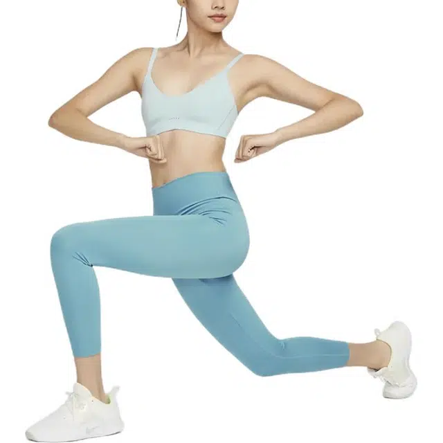 Nike Alate Minimalist