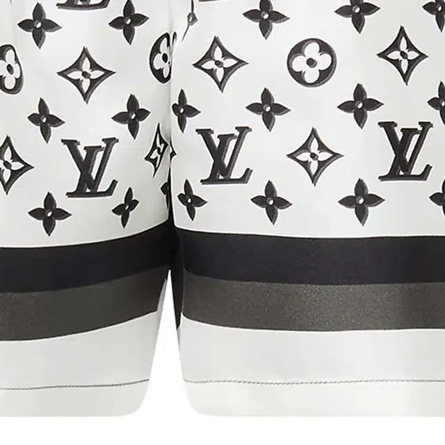 LOUIS VUITTON 3D MONOGRAM SS23 Logo