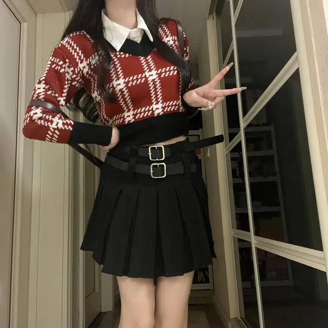 花山家的猫 舒适细腻柔和长袖短款格纹毛衣休闲半身裙制服 女款