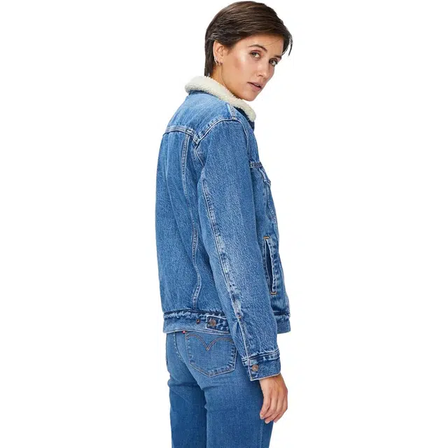 Levis