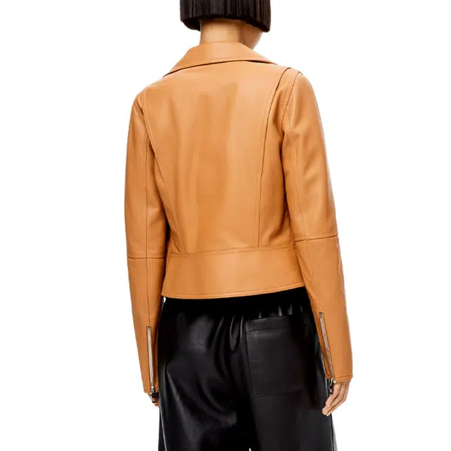 LOEWE SS22