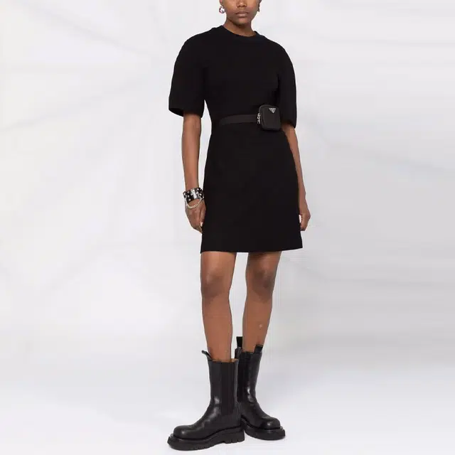 Alexander McQueen Logo