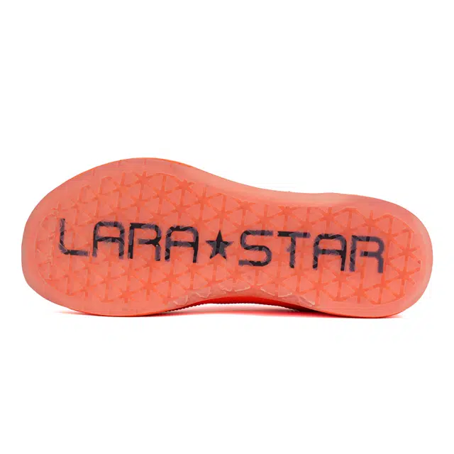 LARA STAR