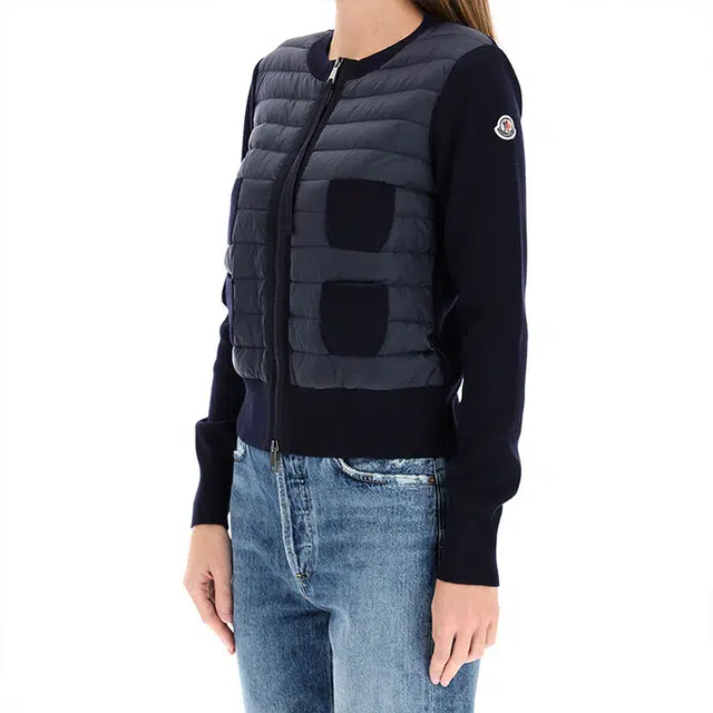 Moncler FW21 Logo