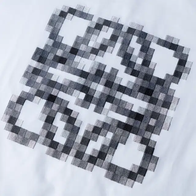 LOEWE SS23 Pixel Anagram-embroidered LogoT