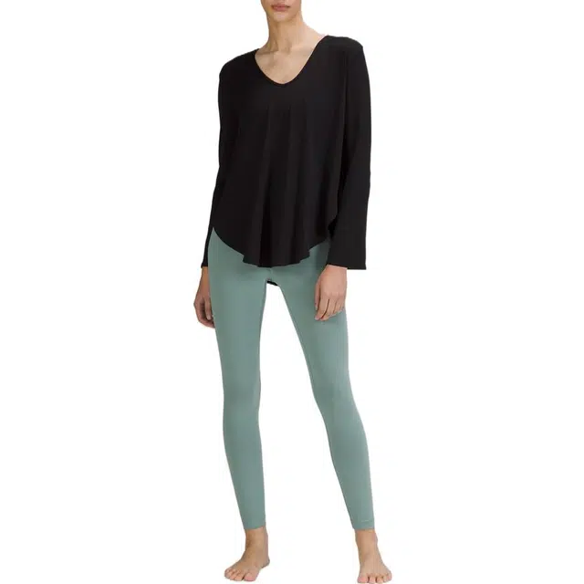 lululemon Nulu SS22 T