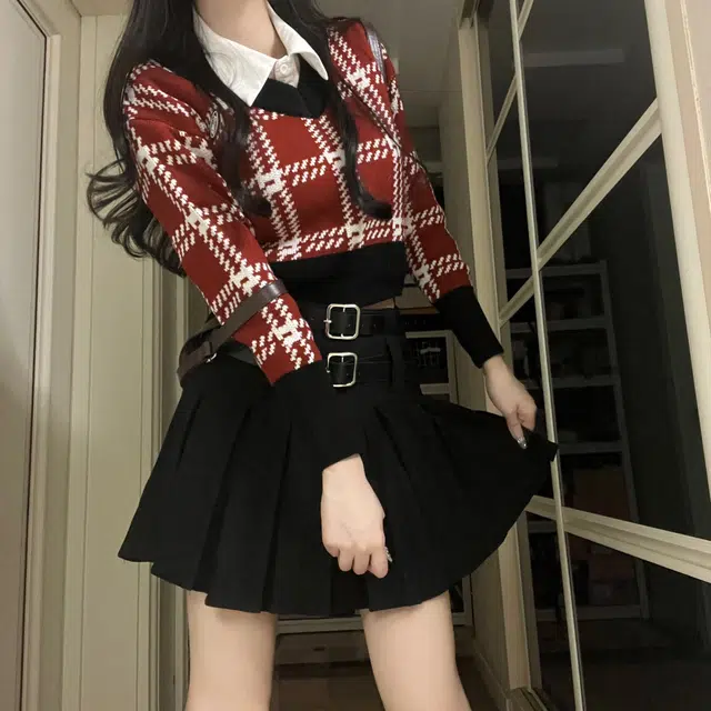 花山家的猫 舒适细腻柔和长袖短款格纹毛衣休闲半身裙制服 女款