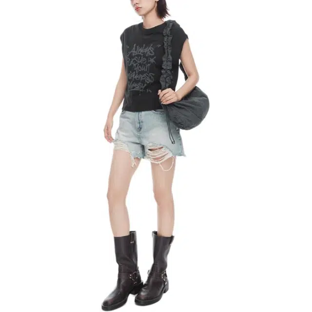 MOUSSY