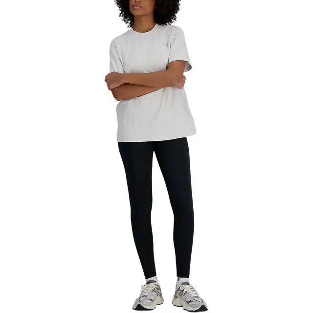 New Balance logoT