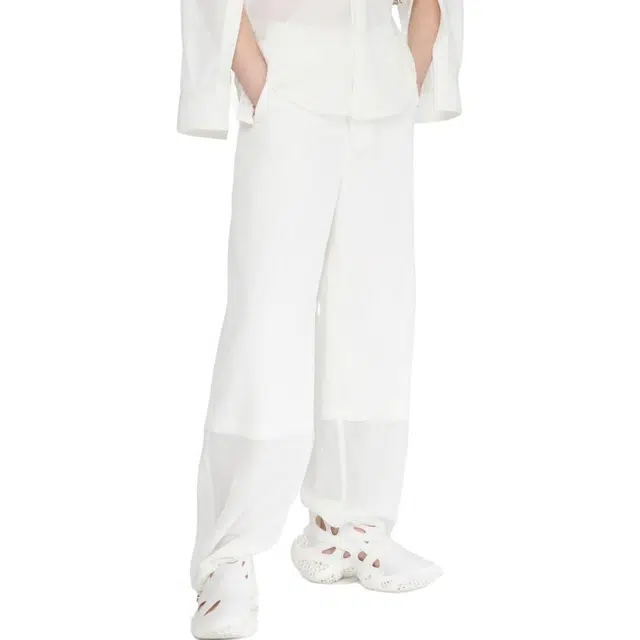 DION LEE