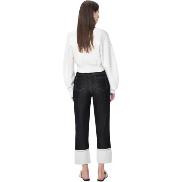 Caroline SS24 V