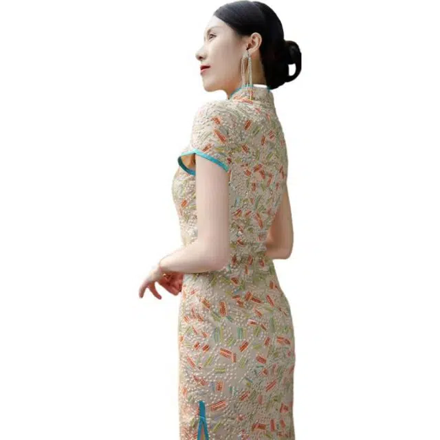 四美子 手工刺绣斜襟立领花瓣袖旗袍 琉璃之梦