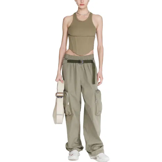 DION LEE