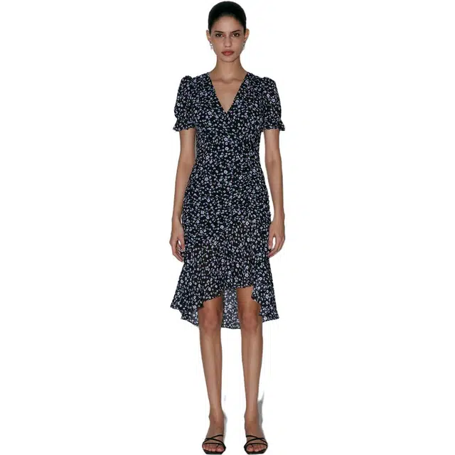 bebe SS23 V