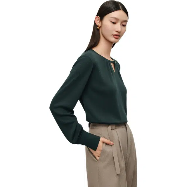 玖姿安娜蔻 纯色薄款简约毛衣 女款 墨绿