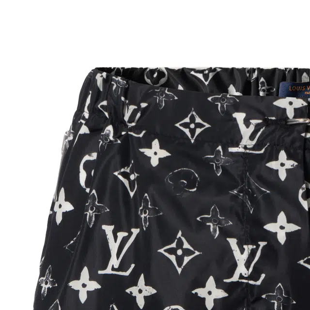 LOUIS VUITTON LV Logo