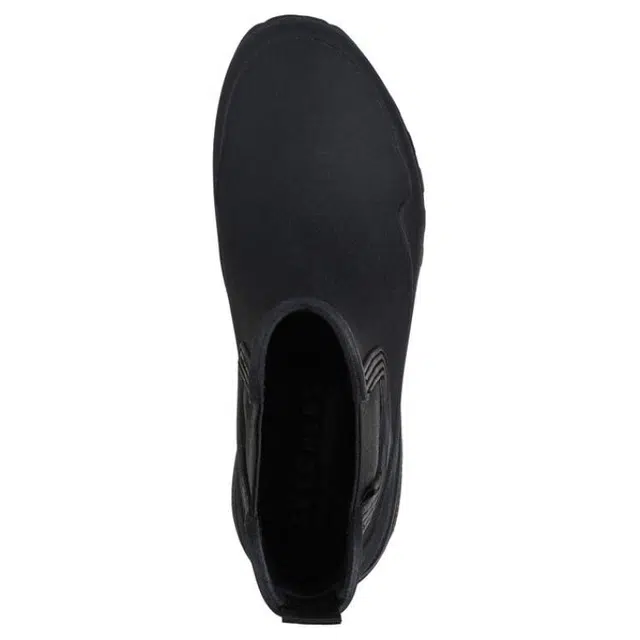 Skechers Street