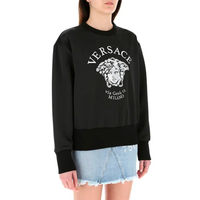 VERSACE