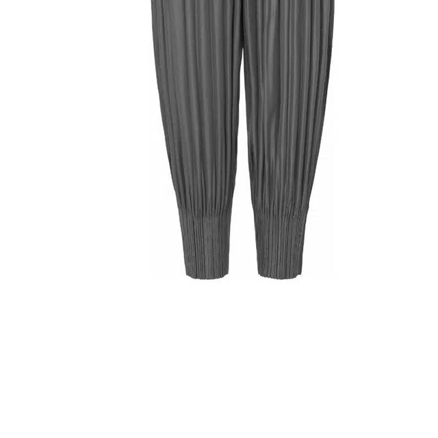 PLEATS PLEASE ISSEY MIYAKE SS22