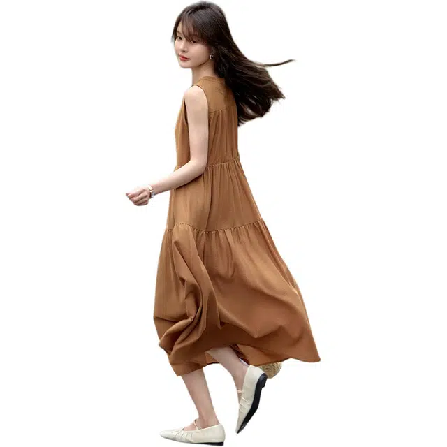 沫晗依美 圆领简约宽松舒适无袖连衣裙 女款 焦糖色