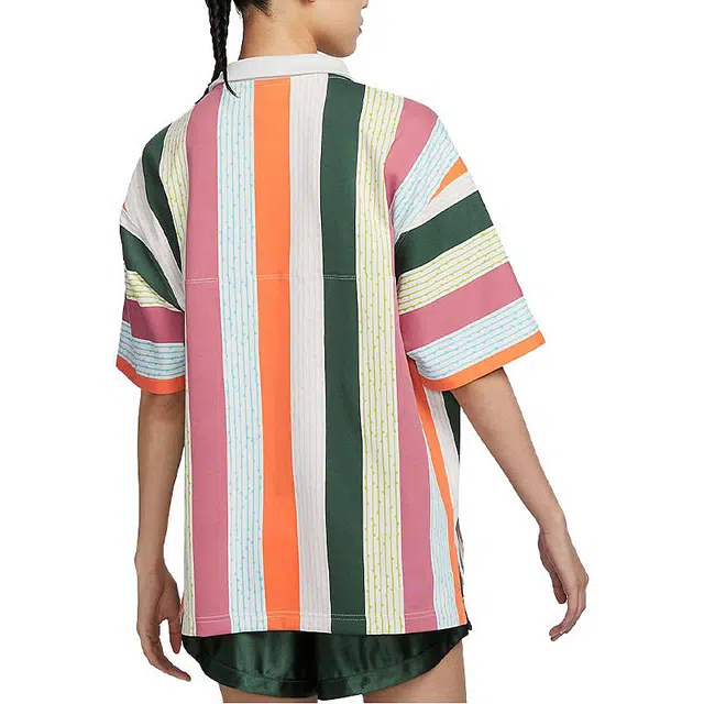 Nike Sportswear T