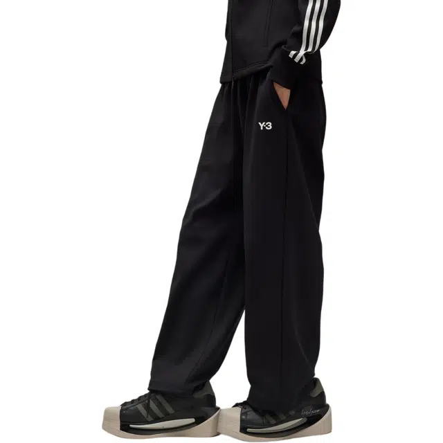 Y-3