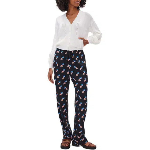 DIANE VON FURSTENBERG V