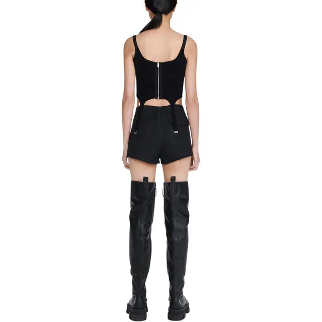 DION LEE