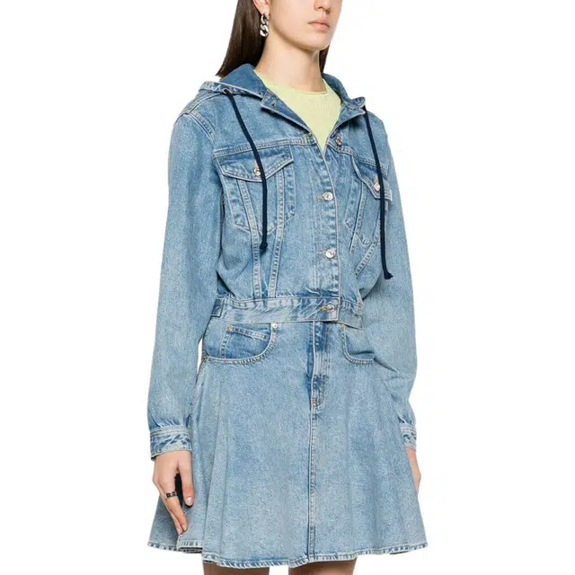 MOSCHINO