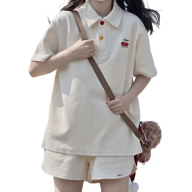 东鲸岁时记 宽松纯色中腰休闲短裤 女款 黄色