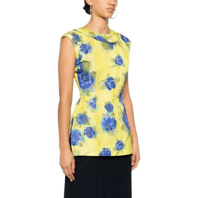 MARNI T