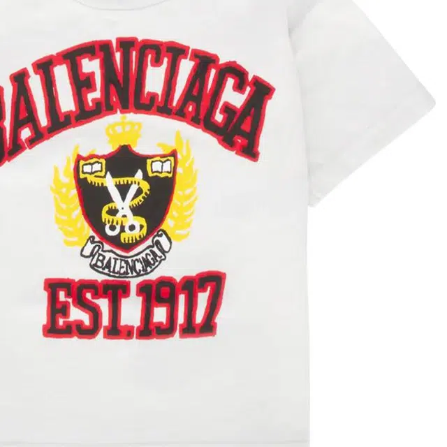 Balenciaga SS23 T