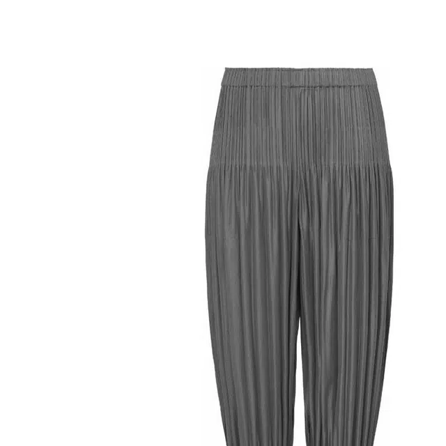 PLEATS PLEASE ISSEY MIYAKE SS22