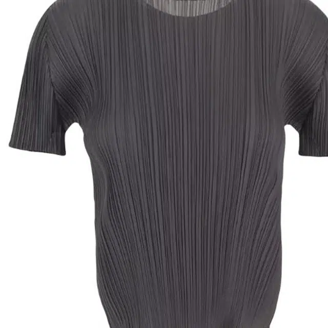 PLEATS PLEASE ISSEY MIYAKE T