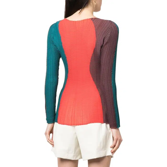 ISSEY MIYAKE SS23 T