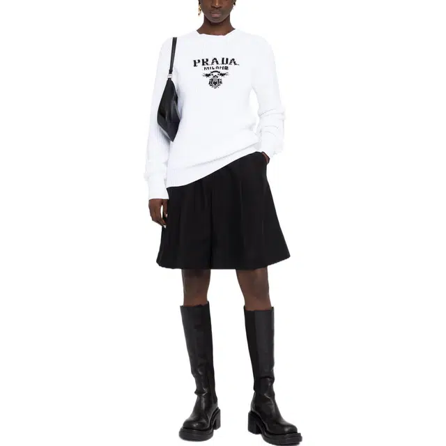 PRADA FW22 logo